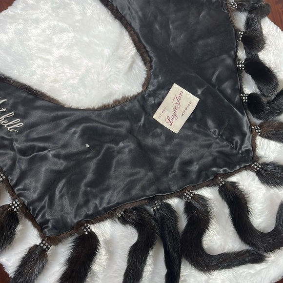 LAZARE’S FUR STOLE/COLLAR - Picture 7 of 9